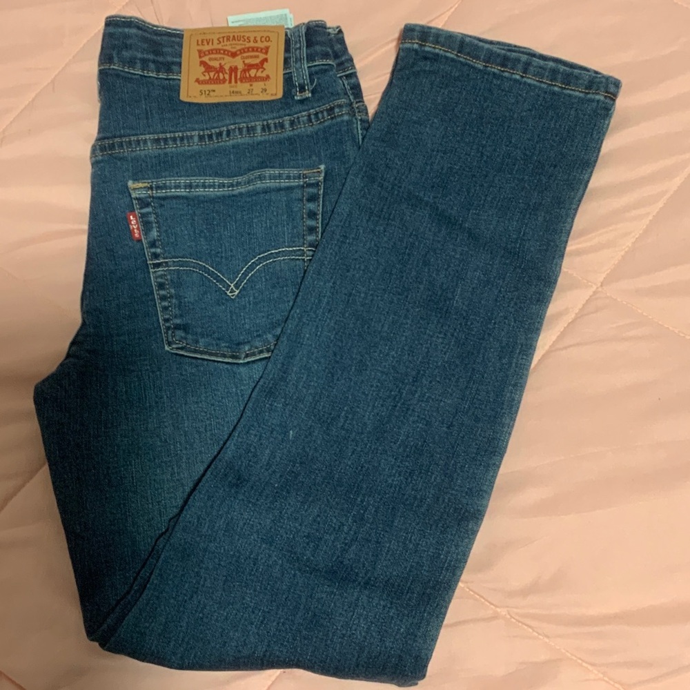 Levi's Women's Blue Skinny Jeans with Signature Back Pocket